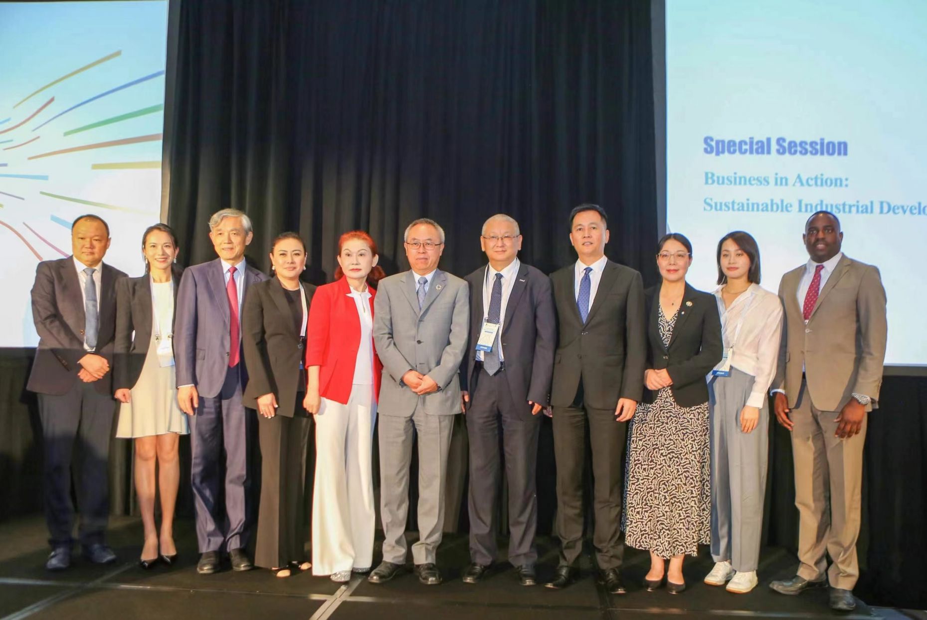 安踏集团出席联合国可持续发展目标峰会 首批签署“可持续发展产业共识”倡议
